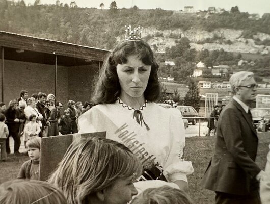 Volksfestkönigin 1976 Anita Deisenrieder