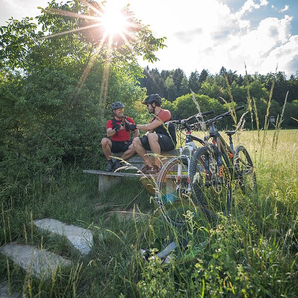 Oberhalb von Dietfurt am Freibad