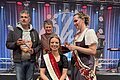 Krönung der Volksfestkönigin Milena 
durch ihre Vorgängerin Teresa, 
den 1. Bürgermeister Helmut Schloderer und den Bürgermeister Davide Bendinelli aus Garda (Italien)